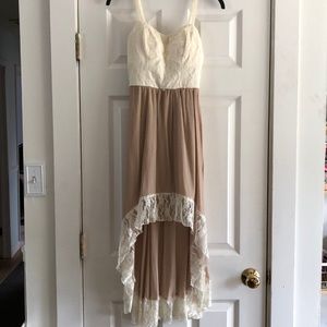 Hi-low lace flowy dress